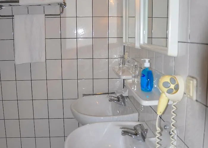 Delphin Готель