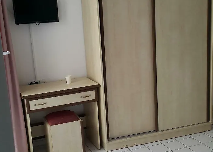 Delphin Готель