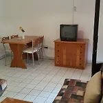 Delphin 3* Side