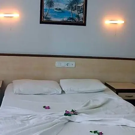 Delphin Hotel Side
