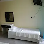 Delphin 3* Side