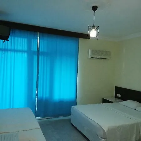 Delphin מלון סייד